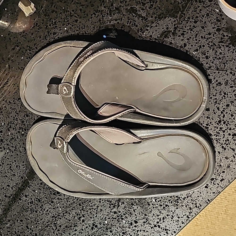 Used OluKai Mens Sandels Sz 10